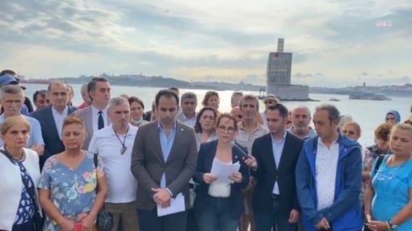 CHP’den ‘Kız Kulesi’ tepkisi: Restorasyon perdesi acilen kaldırılmalı