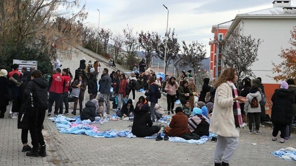 Ne kadar ‘çöksek’ de boşa
