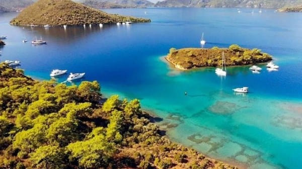 Muğla Büyükşehir Belediyesi’nin kıyı yönetmeliğine karşı açtığı davada yürütmeyi durdurma kararı