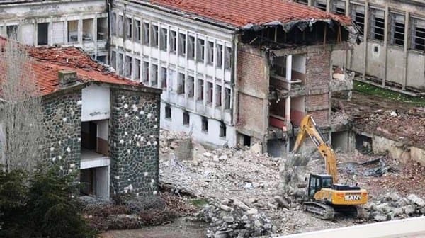 Buca Cezaevi özgürleşirken… /  Nurettin MAMALI