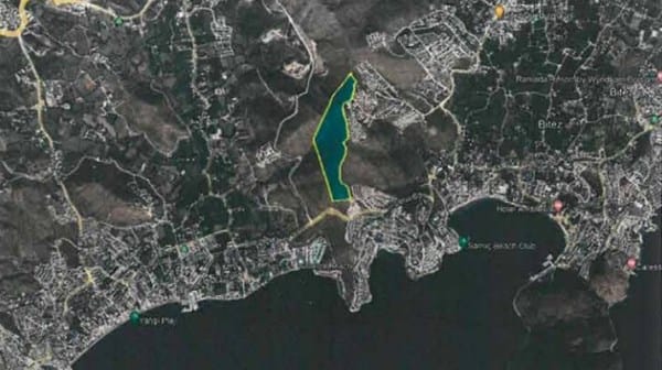Deniz manzaralı araziyi Varank’ın ‘kuzeni’ kaptı!