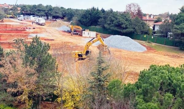 Göktürk’te lüks konut projesi çalışmaları, mahkeme kararına karşın sürüyor