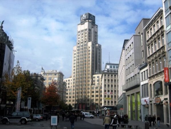 Studio Libeskind, Avrupa’nın İlk Gökdeleni Boerentoren Kulesini Yeni Bir Kültür Merkezine Dönüştürüyor