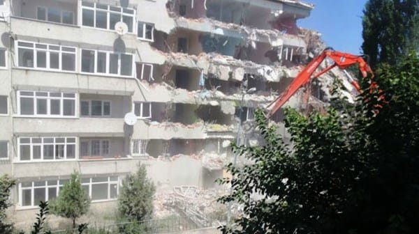 Tozkoparan’ı da yandaş inşa edecek!