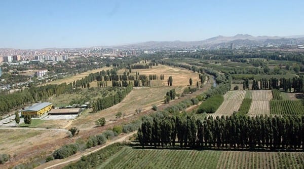 AOÇ’tan bir parça daha kopardılar