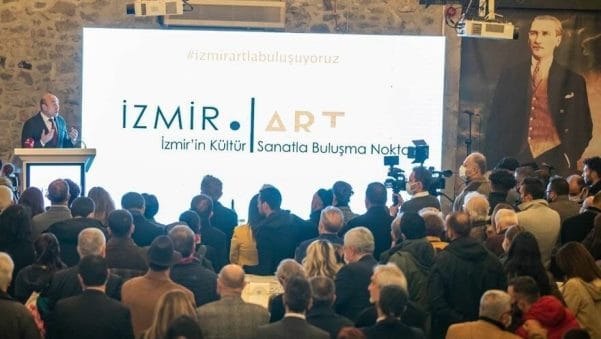 İzmir.Art hayata geçti