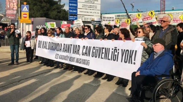 Kadıköylüler: Sermaye defol, Kadıköy bizim