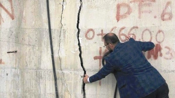 Kördüğüm gibi baraj inşaatı!