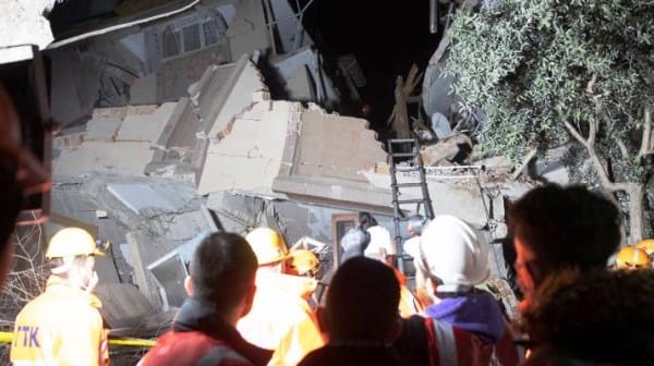 Hatay’da 6.4 ve 5.8 büyüklüğünde iki deprem: 6 can kaybı