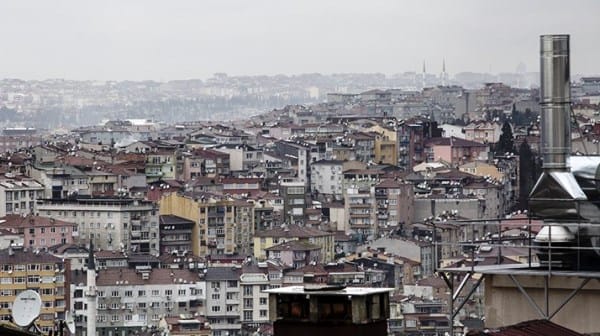 Riskli binalarda yoksullar yaşıyor!