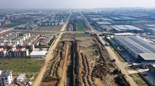 Yurttaşın arsasına göz diktiler