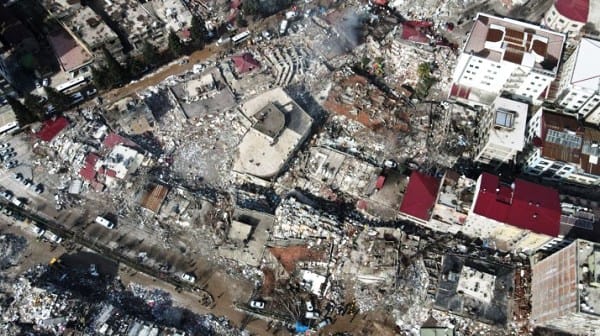 “DEPREM ÖLDÜRMEZ KÖTÜ YAPILAR ÖLDÜRÜR”