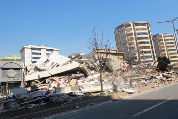 ŞPO Başkanı Serter: Alelacele kent değil, bina yığını yaparsınız