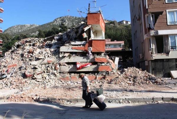 “Risk tespitleri yapılmazsa, her deprem ölüm getirecektir”