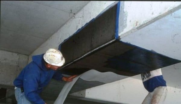 Karbon elyaf güçlendirme yöntemini anlattılar