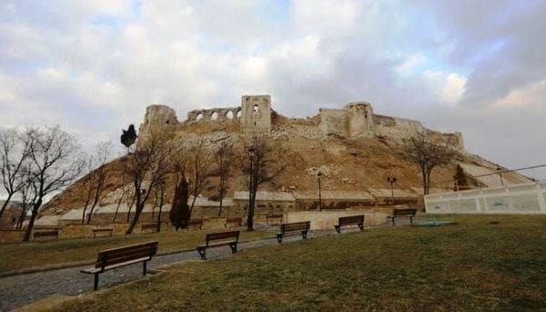Depremin etkilediği Gaziantep’teki tarihi yapılar bilimin ışığında onarılacak