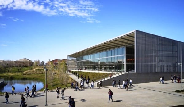 UC Merced Olası Olanı Nasıl Yeniden Keşfediyor?
