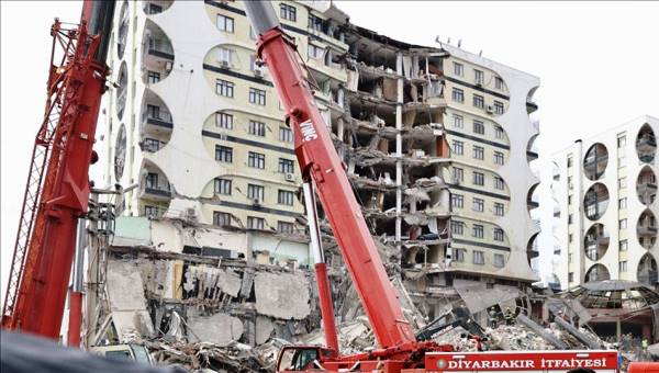 Galeria Sitesi’nin bilirkişi raporu hazırlandı: Kolonların konum değişikliği binanın yıkılmasına sebep oldu