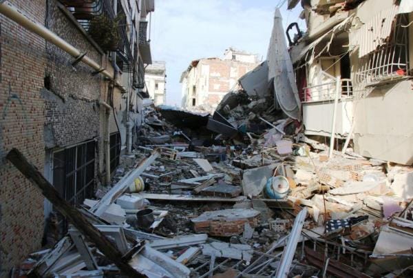 Hatay’da enkaz altından 8 cenaze çıkarıldı