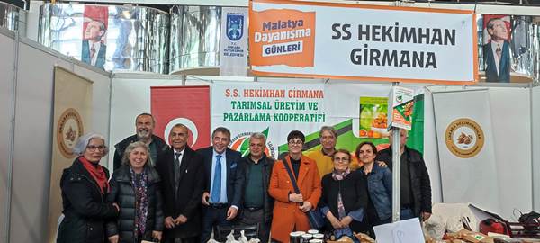 Candan,  Malatyalı depremzedeleri yalnız bırakmadı
