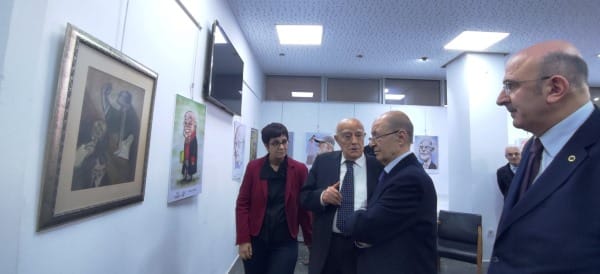 Sezer, Turgut Kazan Karikatür Sergisi’nin açılışını yaptı