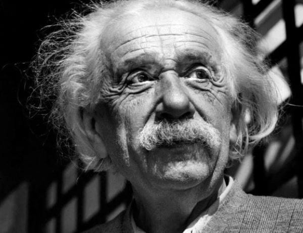 Albert Einstein yazdı: Tanrı’nın evreni yaratmadığını savunduğu mektup 125 bin dolara satışta (Einstein kimdir?)