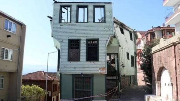 Kocaeli’de yangında hasar gören tarihi Kortel Konağı restore ediliyor