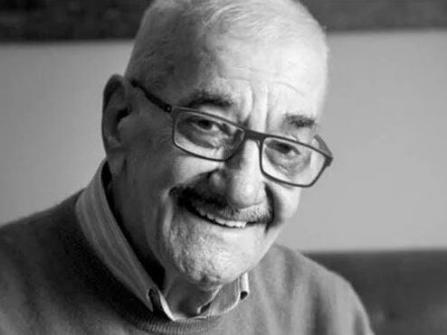 Usta senarist Safa Önal hayatını kaybetti