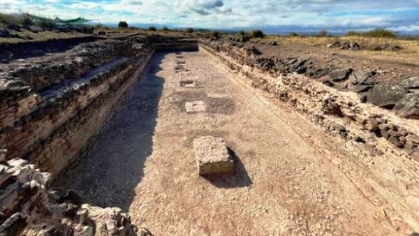 Anadolu’da kale yerleşimlerindeki en büyük sarnıçlardan biri gün yüzüne çıkarıldı