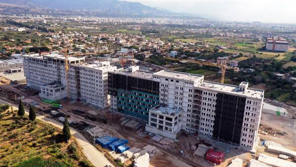 Şehir hastanesi için bir ihale daha: Beş katına mal oldu!