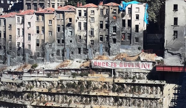 İstanbul’u zorla tahliyeler mi bekliyor? / Özge GÜNEŞ