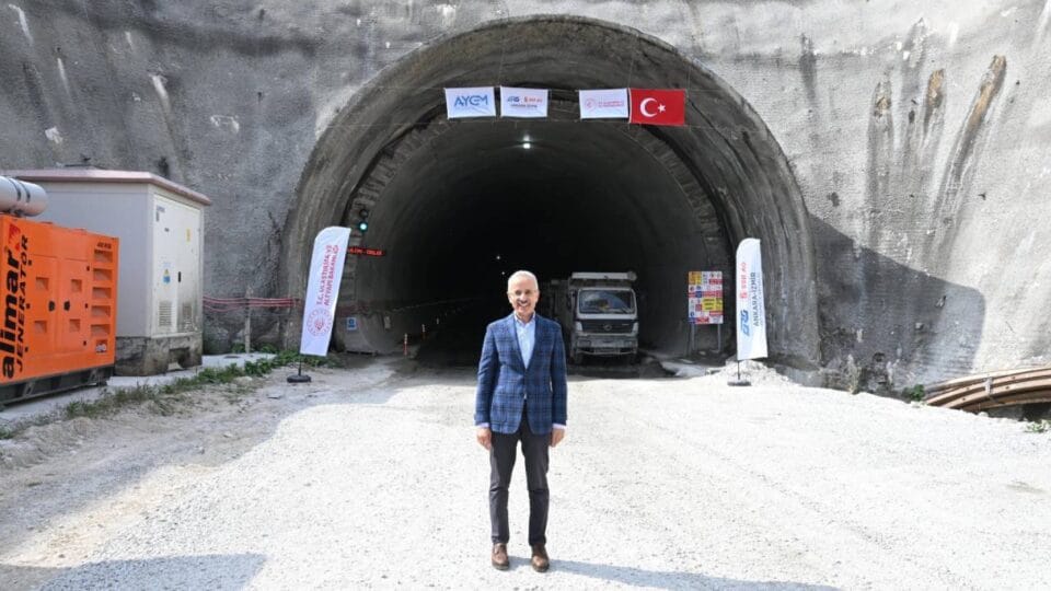 15 kat daha pahalıya mal olacak: Ankara-İzmir treni maliyette çok hızlı