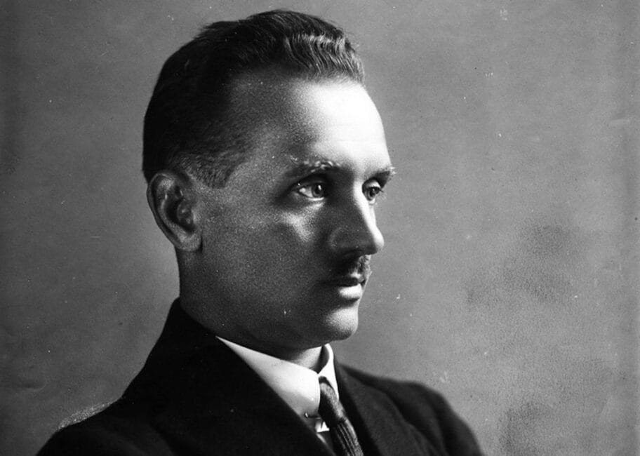 Konstantín Stepanovic Mélnikov