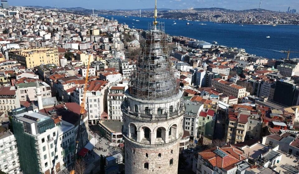 Galata Kulesi alemine kavuştu
