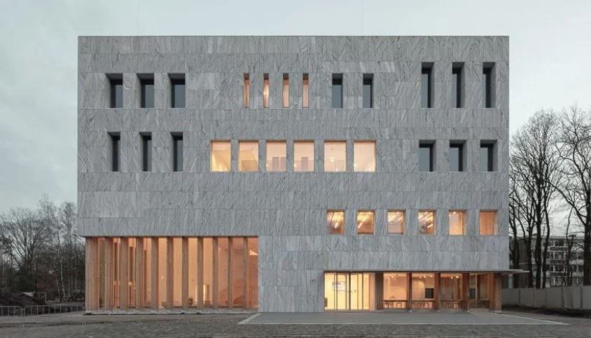 Masif Ahşap Bina: TILBURG ÜNİVERSİTESİ Marga Klompé Binası
