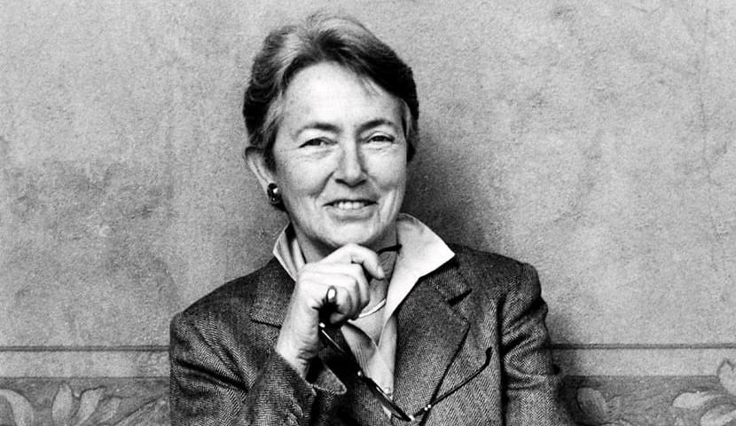 FRANCA HELG