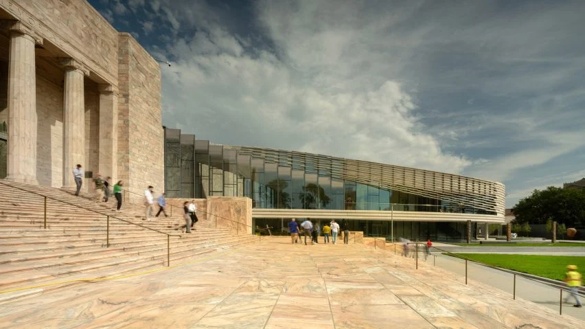Nebraska’nın en büyük sanat müzesine “ağırlıksız” pavyon