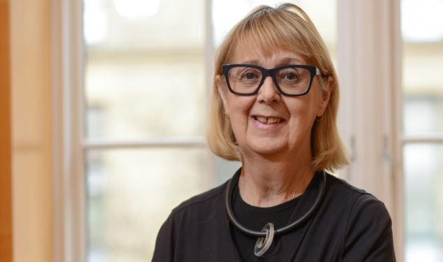 Pat Kirkham: “Kadınların yüzyıl ortası modern tasarıma katkısı sorgulanmıyor…”