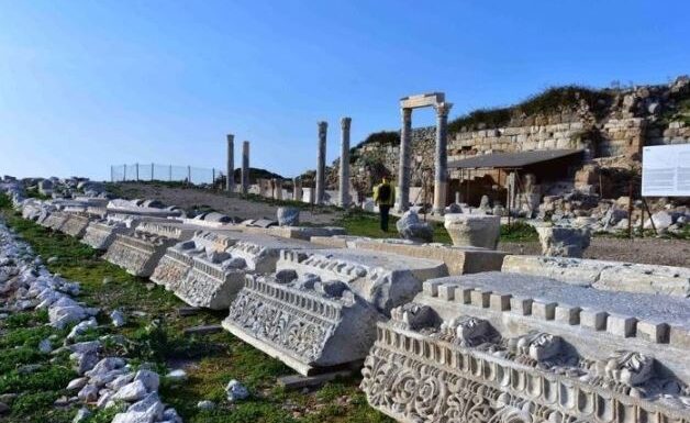 Knidos Antik Kenti’nde büyük kilise ayağa kaldırılıyor