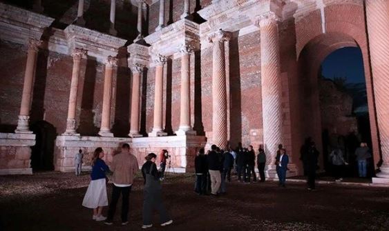 Sardes Antik Kenti’nde gece müzeciliği deneyimi