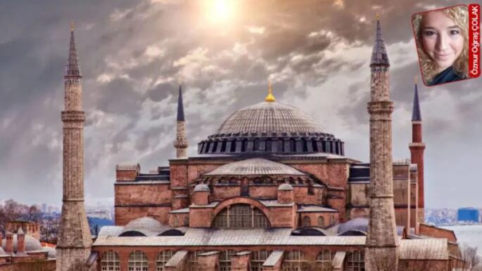 Ayasofya böyle mi kullanılmalı?