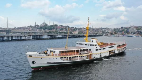 Adalar’da ve Paşabahçe Vapuru’nda sinema