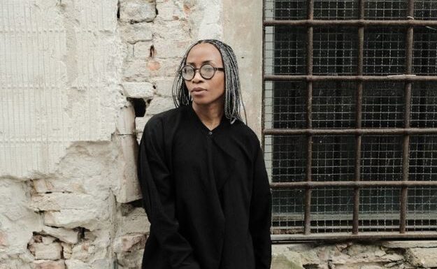 Tosin Oshinowo: Geleneksel sistemler bir ilerleme modelidir…