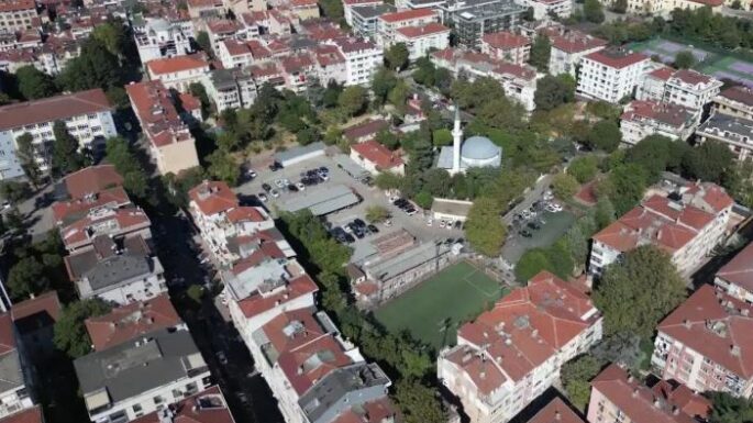 Vakıflar Caferağa’daki Afet Koordinasyon Alanınına göz dikti…