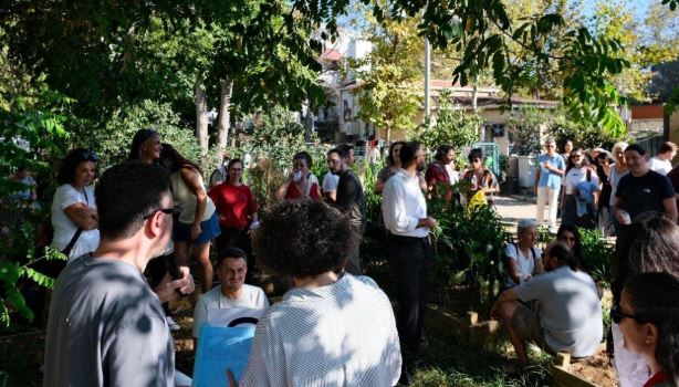 Moda bostanının konut ihalesine açılmasına karşı mahalleli ayakta: “Yerel yönetimler çözüm üretmeli”