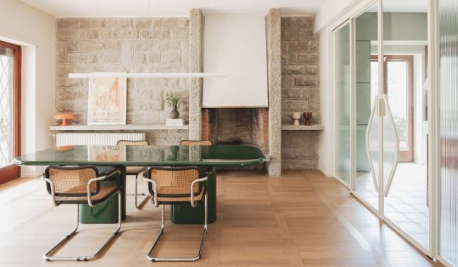 İtalya Castelli Romani bölgesinde 1960’lardan kalma villa yenilemesi