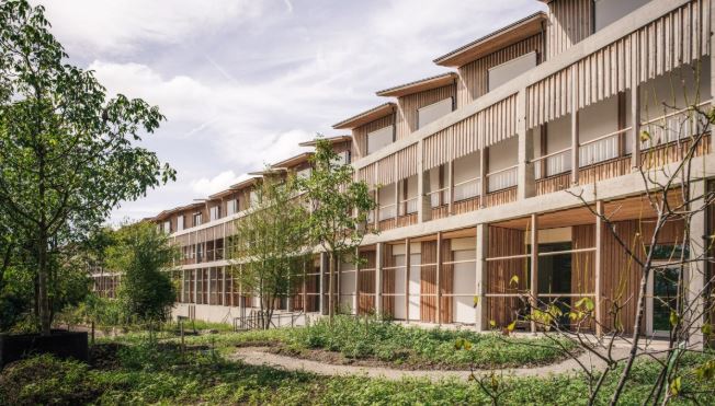 Herzog & de Meuron hastanesi, Dezeen Awards 2025’te yılın mimari projesi seçildi.