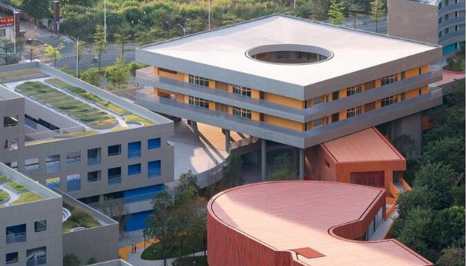Shenzhen’deki Renkli Okul
