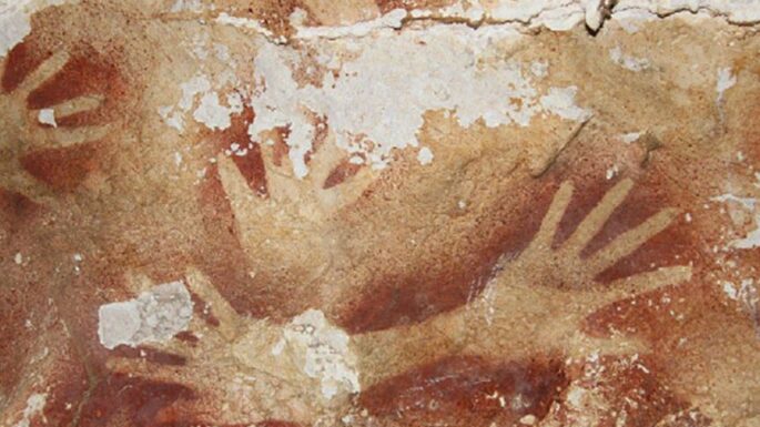 Dünyanın en eski mağara resmi Endonezya’da bulundu