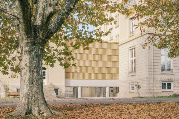 Les Verdaines Yaşlı Bakım Evi için Bağlantı Galerisi